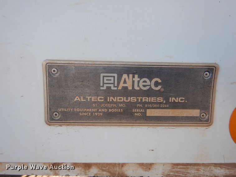 image for item DJ4909 2002 Ford F750 Super Duty  Pressure digger derrick truck