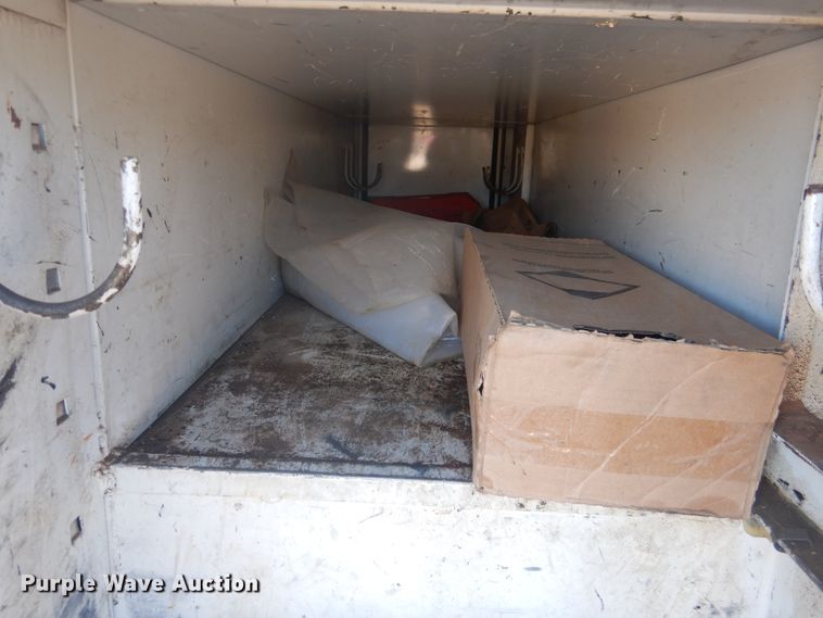 image for item DJ4909 2002 Ford F750 Super Duty  Pressure digger derrick truck