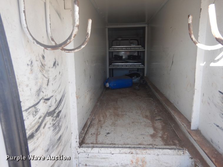 image for item DJ4909 2002 Ford F750 Super Duty  Pressure digger derrick truck