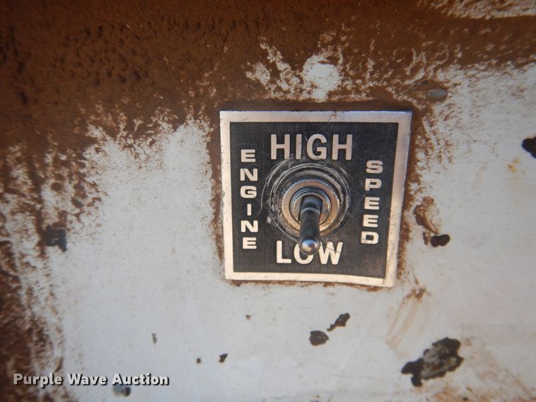 image for item DJ4909 2002 Ford F750 Super Duty  Pressure digger derrick truck