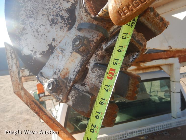 image for item DJ4909 2002 Ford F750 Super Duty  Pressure digger derrick truck