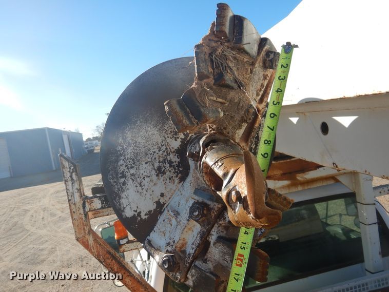 image for item DJ4909 2002 Ford F750 Super Duty  Pressure digger derrick truck