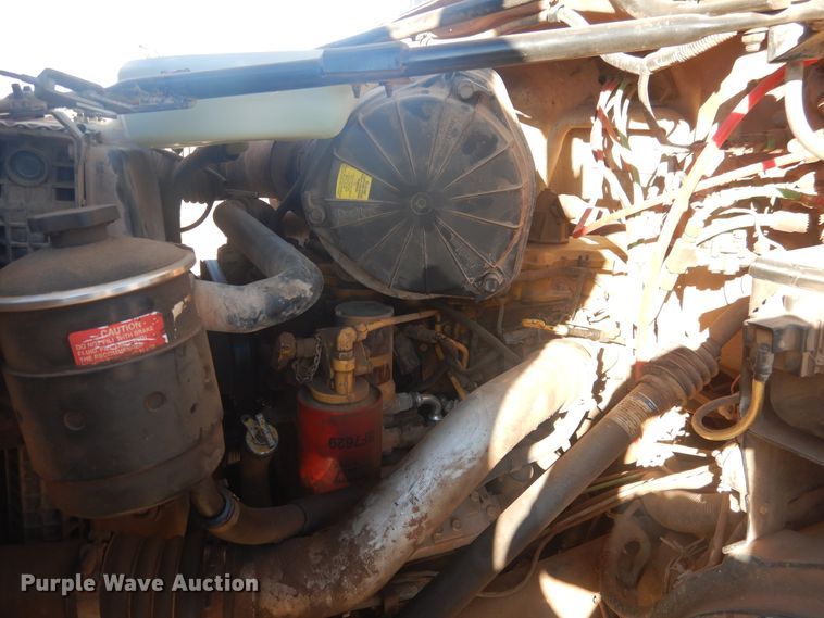 image for item DJ4909 2002 Ford F750 Super Duty  Pressure digger derrick truck