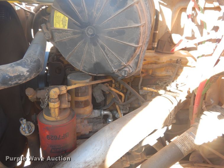 image for item DJ4909 2002 Ford F750 Super Duty  Pressure digger derrick truck