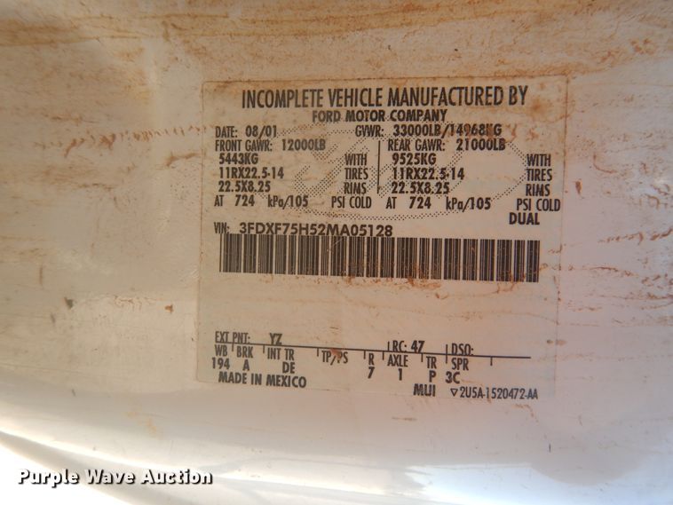 image for item DJ4909 2002 Ford F750 Super Duty  Pressure digger derrick truck