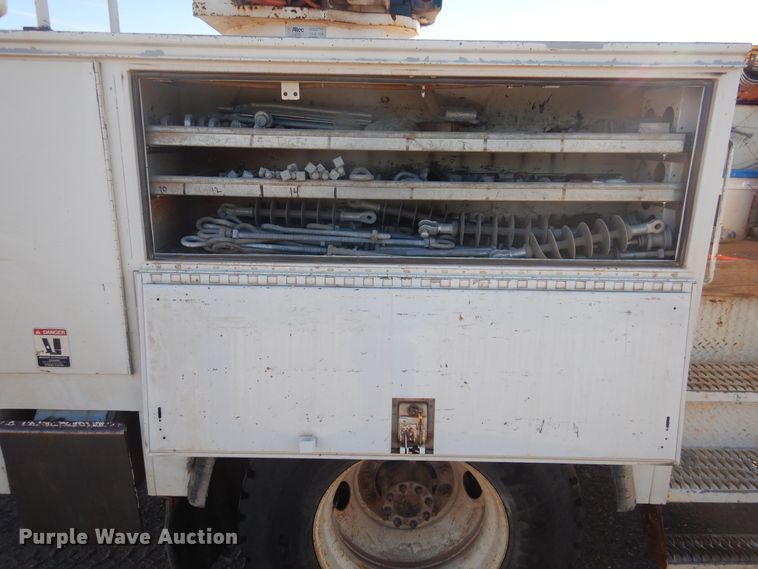 image for item DJ4910 2009 International 4300  bucket truck