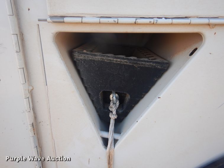 image for item DJ4910 2009 International 4300  bucket truck