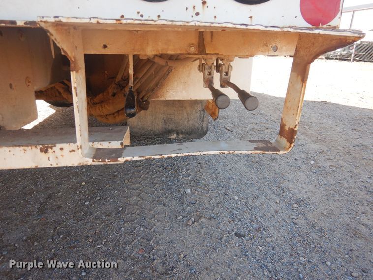 image for item DJ4910 2009 International 4300  bucket truck