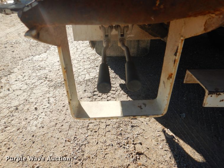 image for item DJ4910 2009 International 4300  bucket truck