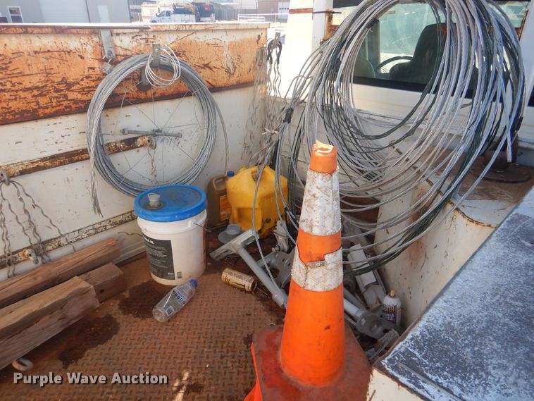 image for item DJ4910 2009 International 4300  bucket truck