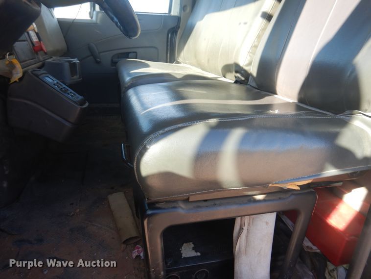 image for item DJ4910 2009 International 4300  bucket truck