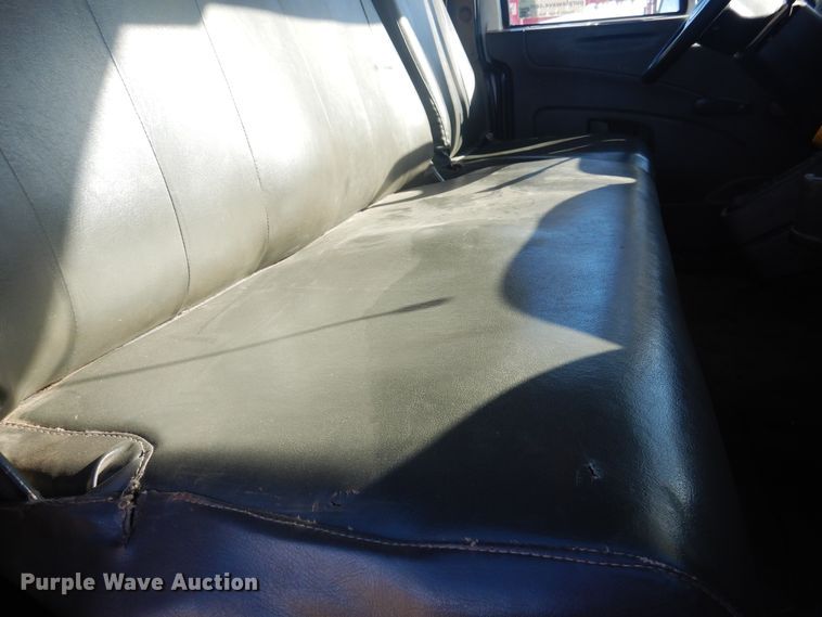 image for item DJ4910 2009 International 4300  bucket truck