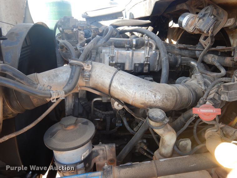 image for item DJ4910 2009 International 4300  bucket truck