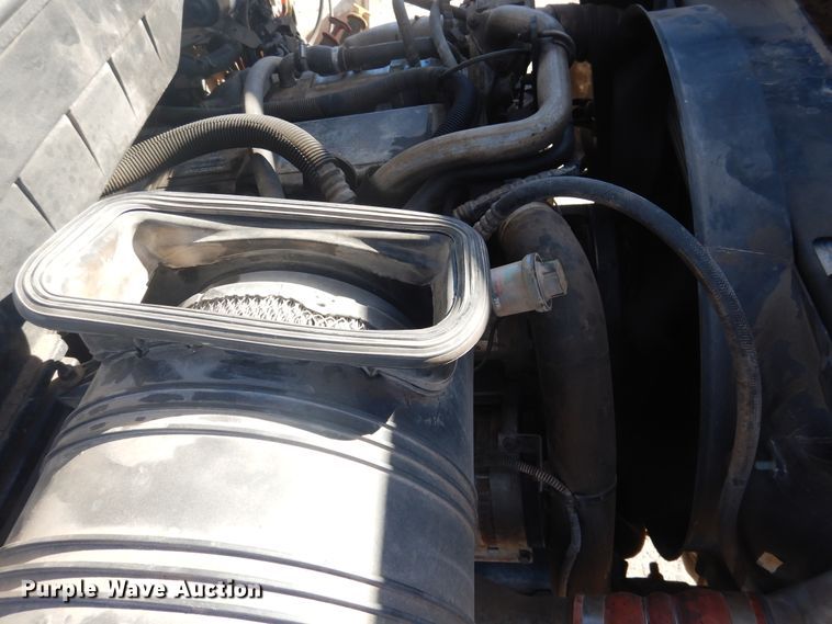 image for item DJ4910 2009 International 4300  bucket truck