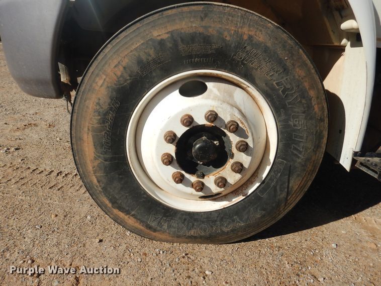 image for item DJ4910 2009 International 4300  bucket truck