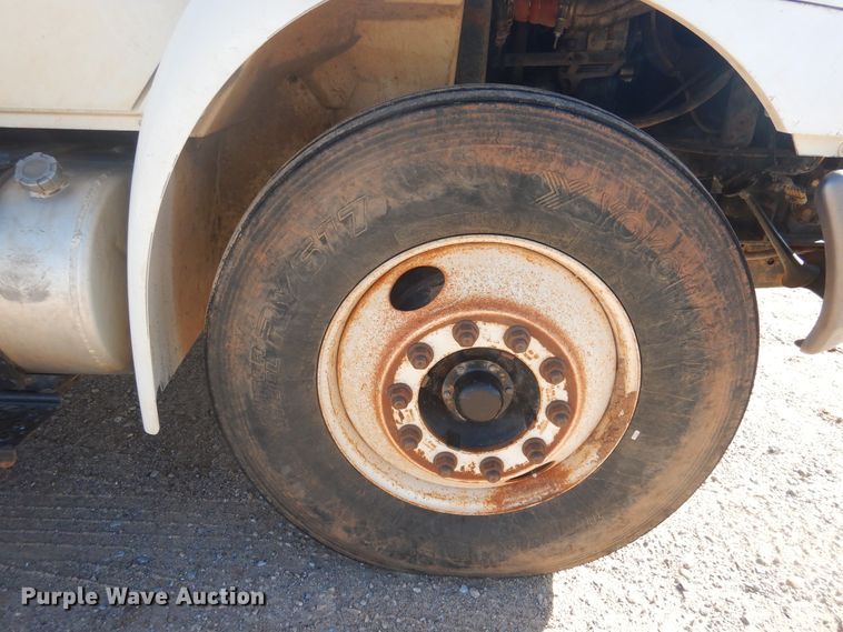 image for item DJ4910 2009 International 4300  bucket truck