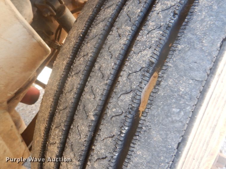 image for item DJ4910 2009 International 4300  bucket truck