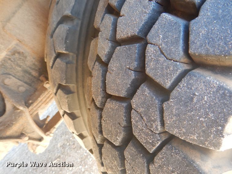 image for item DJ4910 2009 International 4300  bucket truck