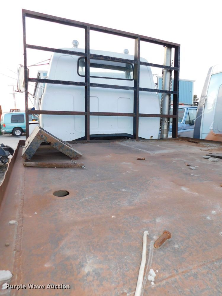 image for item DJ5873 Flatbed