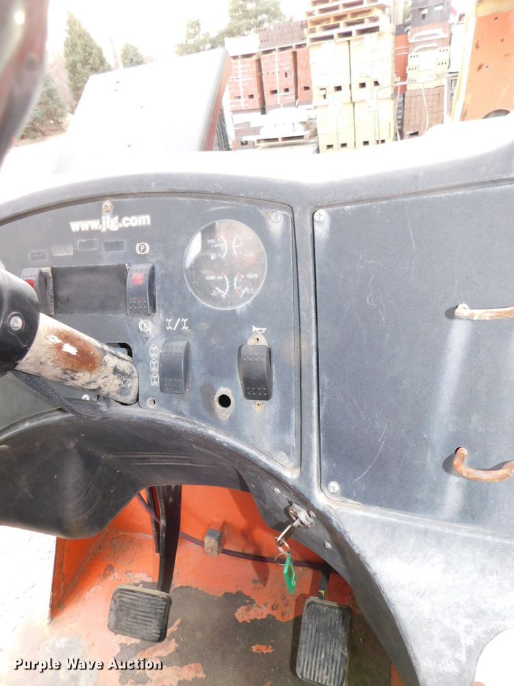 image for item DJ5884 2007 JLG G9-43A  telehandler