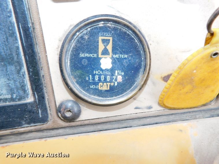 image for item DJ5886 1997 Caterpillar 963B  track loader