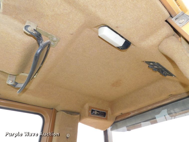 image for item DJ5886 1997 Caterpillar 963B  track loader