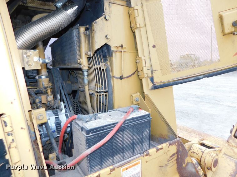 image for item DJ5886 1997 Caterpillar 963B  track loader