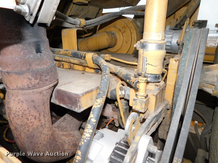 image for item DJ5886 1997 Caterpillar 963B  track loader