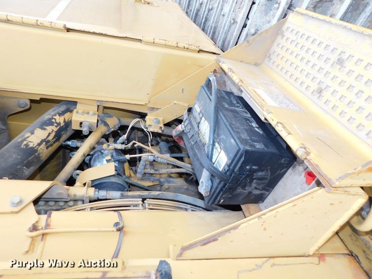 image for item DJ5886 1997 Caterpillar 963B  track loader