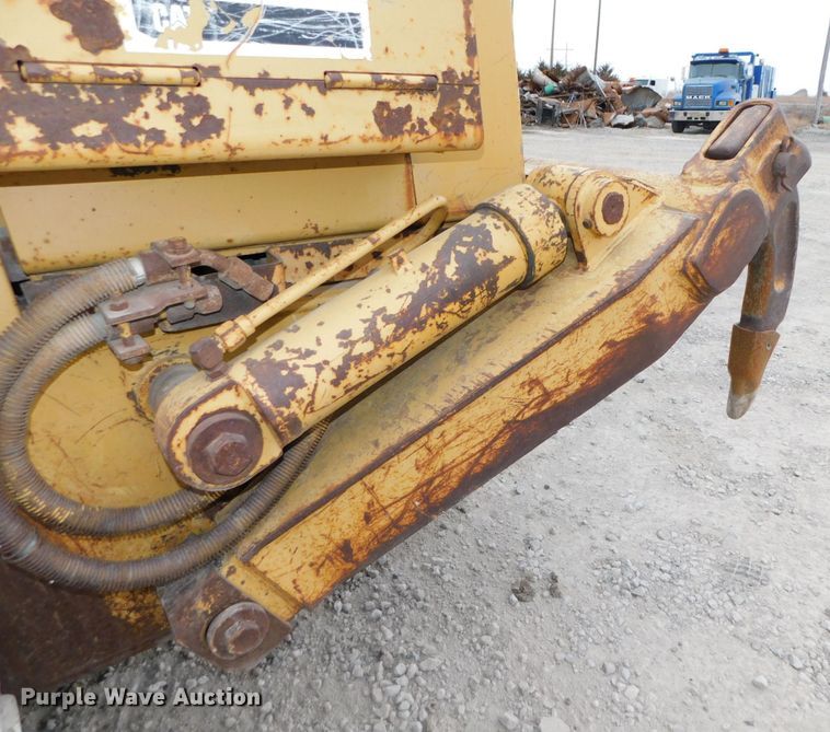 image for item DJ5886 1997 Caterpillar 963B  track loader