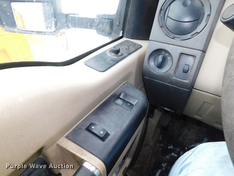 image for item DJ5897 2009 Ford F450 Super Duty XL  flatbed truck