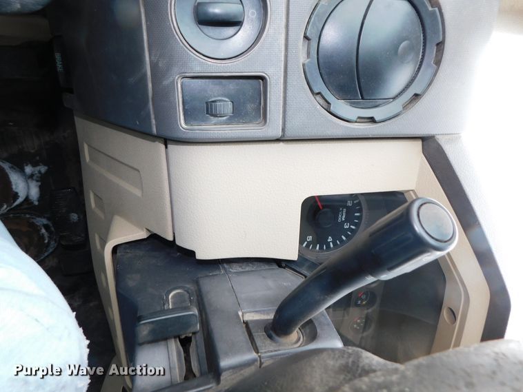 image for item DJ5897 2009 Ford F450 Super Duty XL  flatbed truck