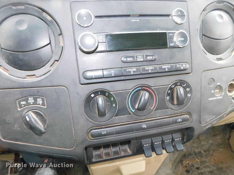 image for item DJ5897 2009 Ford F450 Super Duty XL  flatbed truck