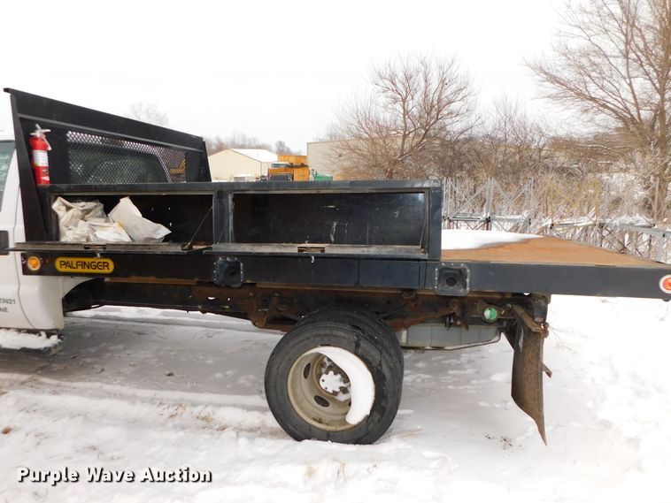 image for item DJ5897 2009 Ford F450 Super Duty XL  flatbed truck