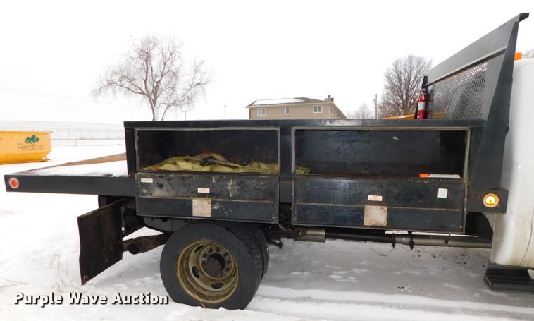 image for item DJ5897 2009 Ford F450 Super Duty XL  flatbed truck