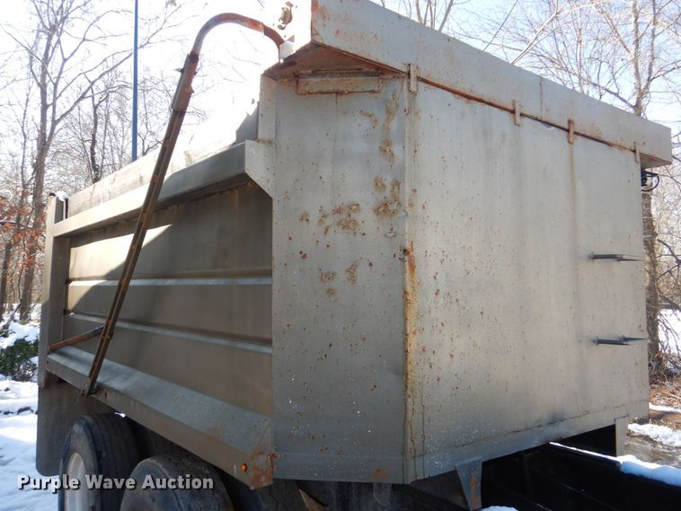 image for item DJ8575 1996 Leach end dump pup trailer