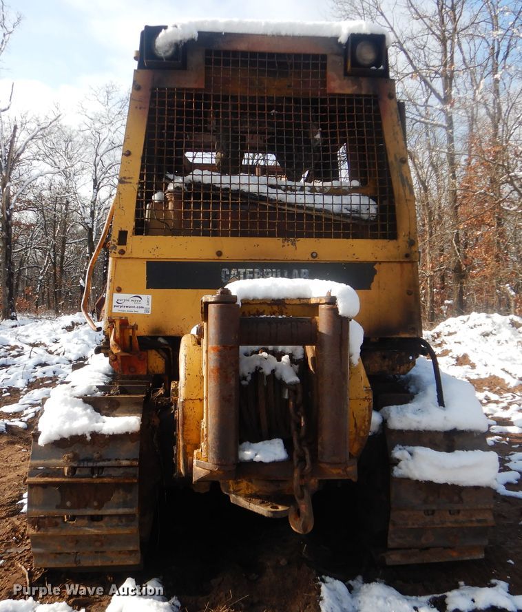 image for item DJ8577 1983 Caterpillar D6D  dozer