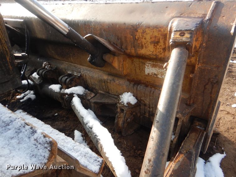 image for item DJ8577 1983 Caterpillar D6D  dozer