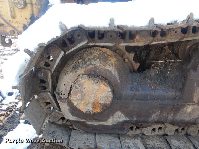 image for item DJ8577 1983 Caterpillar D6D  dozer