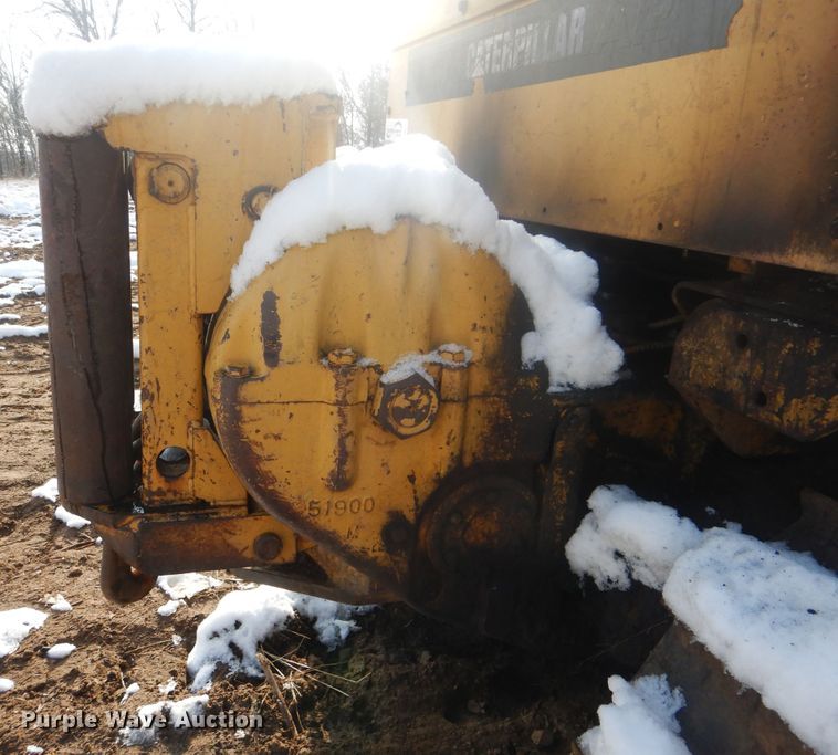 image for item DJ8577 1983 Caterpillar D6D  dozer