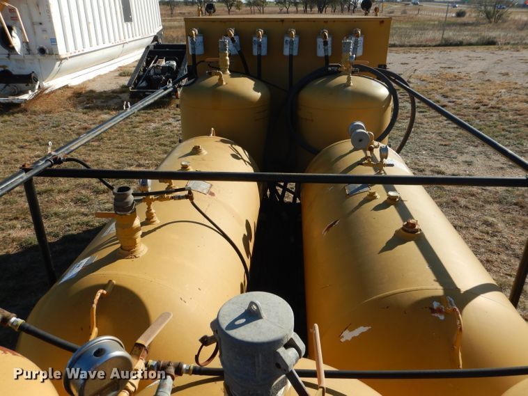 image for item DJ8819 2005 Sage flatbed trailer with pneumatic service system