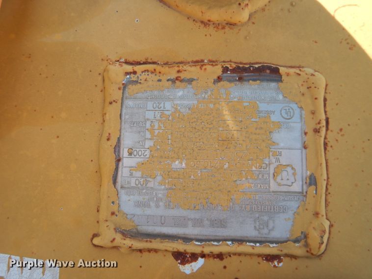 image for item DJ8819 2005 Sage flatbed trailer with pneumatic service system