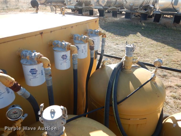 image for item DJ8819 2005 Sage flatbed trailer with pneumatic service system