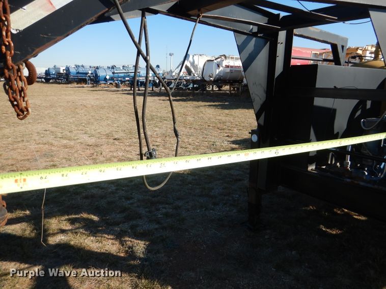 image for item DJ8819 2005 Sage flatbed trailer with pneumatic service system