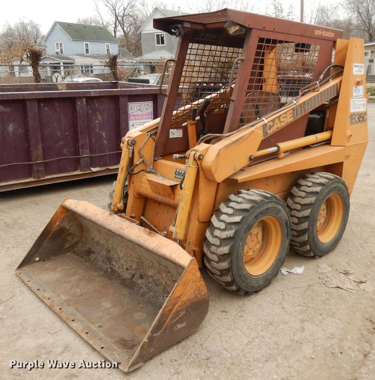 image for item DL2539 1989 Case 1835C  skid steer loader