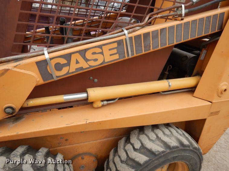 image for item DL2539 1989 Case 1835C  skid steer loader