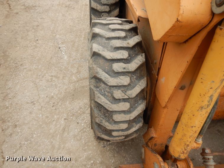 image for item DL2539 1989 Case 1835C  skid steer loader