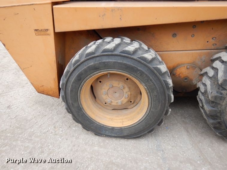 image for item DL2539 1989 Case 1835C  skid steer loader