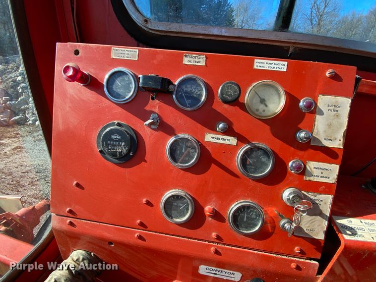 image for item EL9621 1991 Athey 712DS windrower