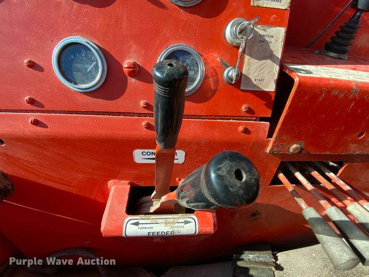 image for item EL9621 1991 Athey 712DS windrower